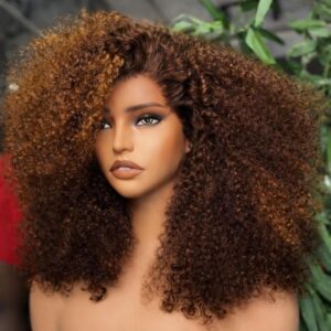 perruque bouclée volumineuse